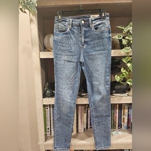 Cosmic jeans